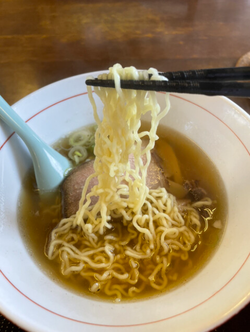 看板の中華そばの写真
